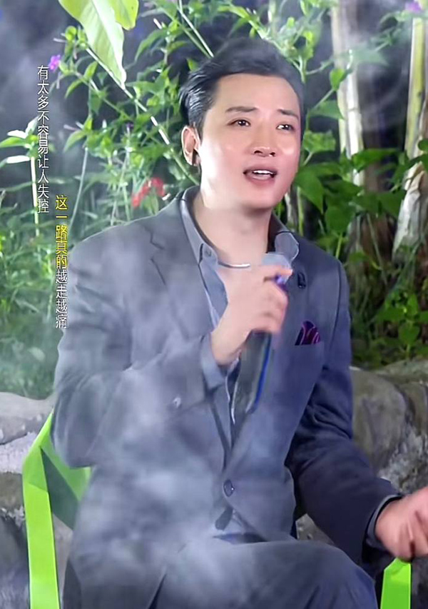 抖音网红 大树哥 出轨女徒弟被抓包 改名呆沙冰还立单身人设 车震视频直接被扒出