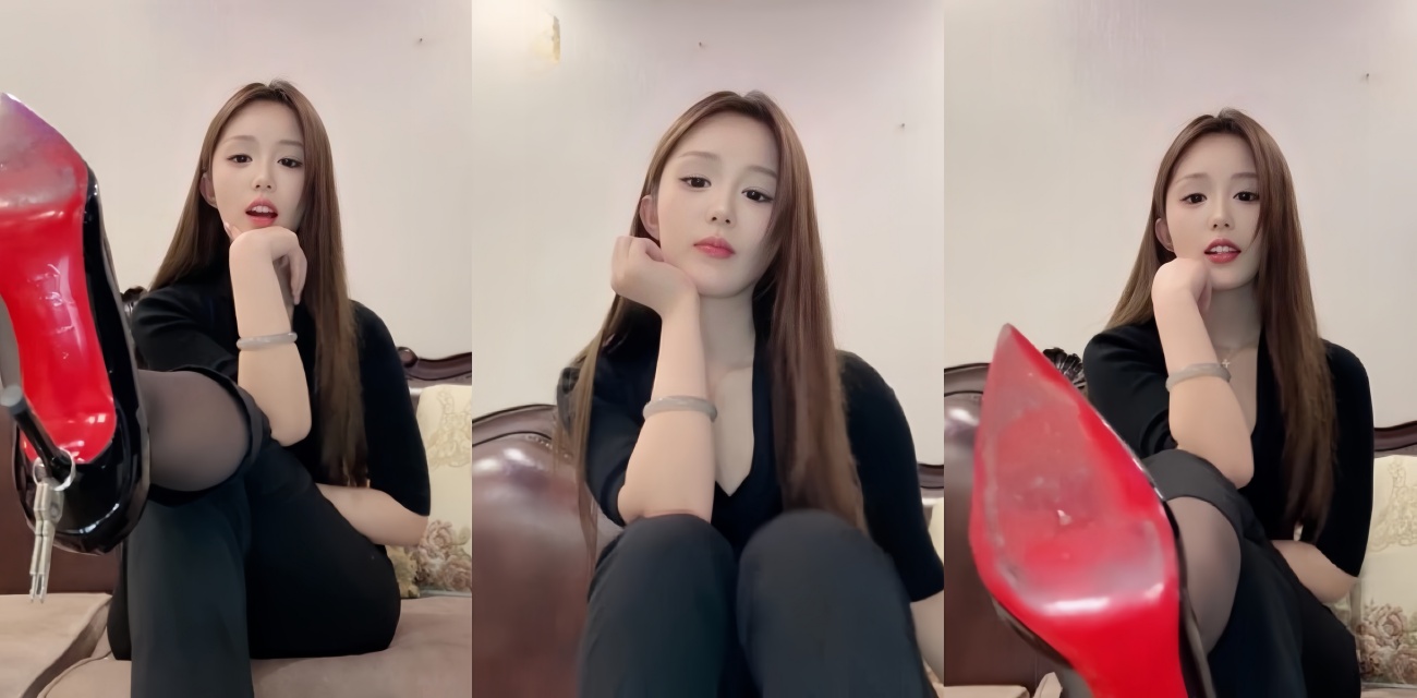 玩物社 阿芙乐尔 红绿灯调教 黑丝脚掌完全展开 把骚狗玩到乐不思蜀彻底变成脚奴