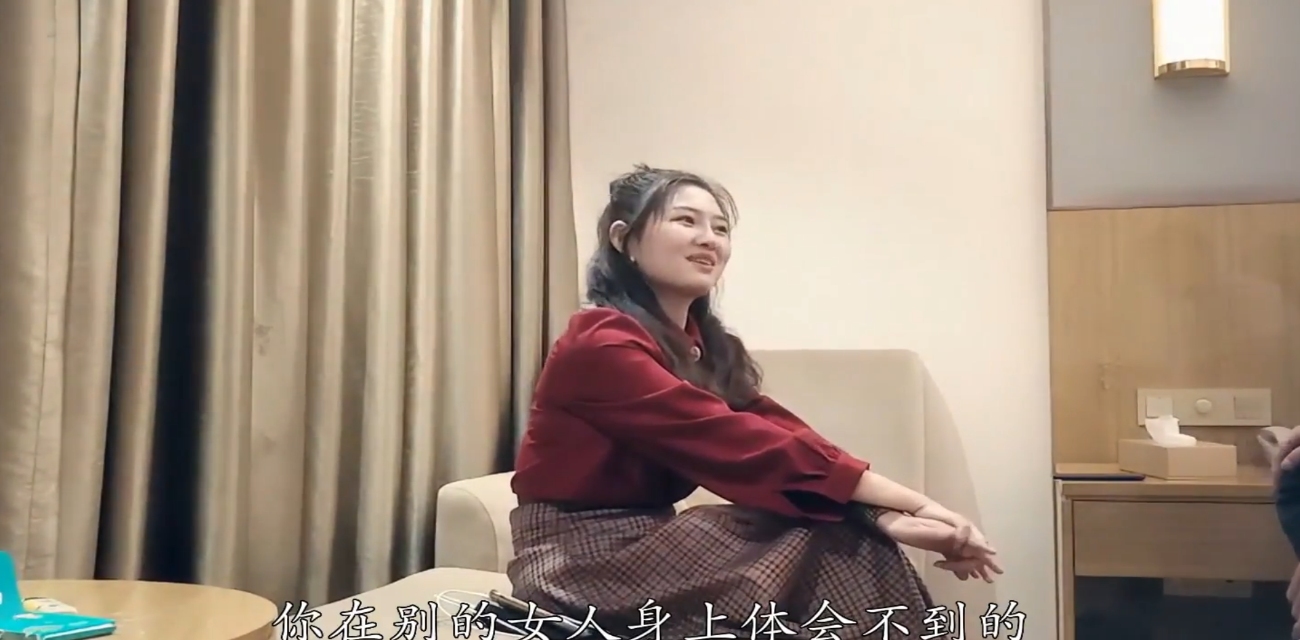 探花大神 七天 约操极品白虎妹 酒店内对白超有有意思 巨屌疯狂暴力抽插！