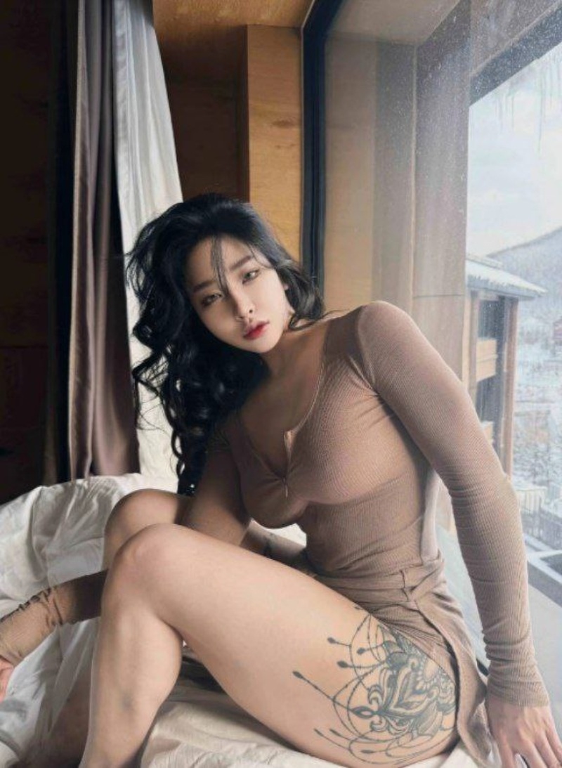健身网红宋昱欣突陷私密照风波引热议