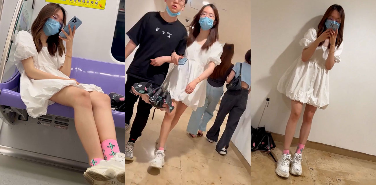 地铁偷拍大神跟踪短裙小姐姐 真空嫩鲍全程暴露 这么嫩的逼小编真的想去舔两口！