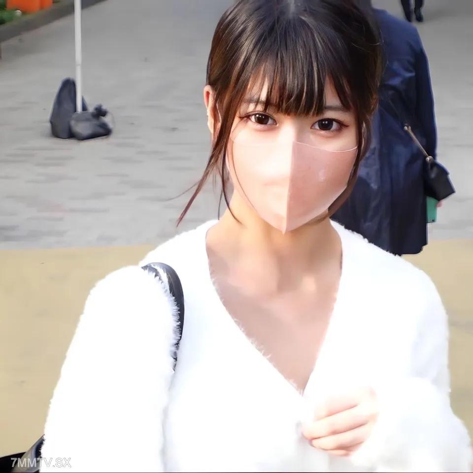 fc2-ppv 4003498 如果你說“全臉”、“無”、“890pt”，這個影片就不會上傳到SNS上，對吧？ ？尷尬、尷尬、尷尬啊，小陳真是尷尬啊！ ！ FC2-PPV-4003498