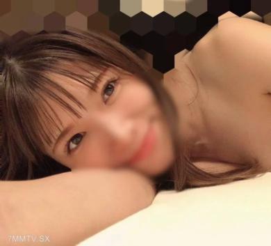 FC2-PPV 4503307 讓您的男朋友稱您為一個漂亮的女孩，她的風格出色，串在一起並串在一起[特殊版本評論益處] FC2-PPV-4503307