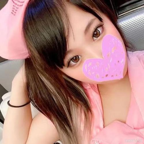 FC2-PPV 4525591 [未經審查 / 18歲！] Kyun不停地在一個太誘人的年輕妻子的性護士中，這是一個認真的吻，融化了一個年輕的妻子fc2 -ppv -4525591