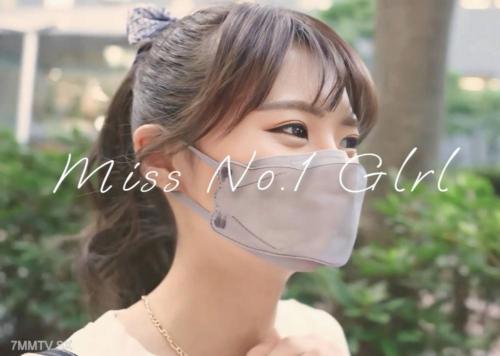 fc2-ppv 4564538 【第一名女孩】得獎後拍攝的純真18歲少女，留下一個夏天的回憶。 送出3輪次的懷孕必須潮吹1小時影片。FC2-PPV-4564538