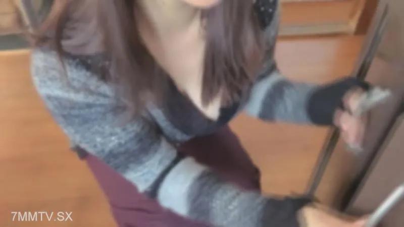 fc2-ppv 4264332 【個人】家暴丈夫與無良商人的殘酷分界線。妻子極限離家出走，找到一處破舊的房產逃亡，卻被騙走合同，成熟的身體被當場玩弄。 FC2-PPV-4264332