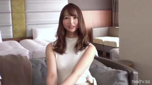 FC2-PPV 4288637 一個愛舔陰的美麗已婚女人在她很長一段時間的第一次戀情中興奮得潮吹、射精在她臉上，最後他們都在大汗淋漓的情況下中出。 FC2-PPV-4288637
