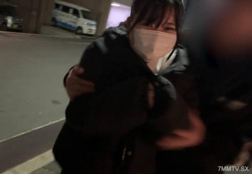 FC2-PPV 4619584 【素人18歳】可愛いくて超敏感!!顔に似合わない最高の巨尻を堪能して膣奥大量中出しハメ!※レビュー特典有※ FC2-PPV-4619584