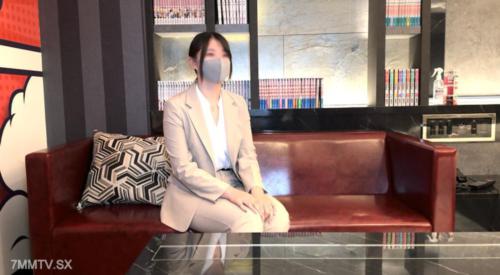 FC2-PPV 4625589 初次登場真正素人！在年底回鄉的工作中的D罩杯新人OL在機場被插入遙控震蛋玩樂w FC2-PPV-4625589