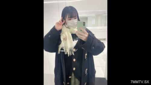 FC2-PPV 4631559 【百萬人選一人】「奇蹟的H罩杯18歲」 超清純美女讓你生中出。穿著制服首次亮相，約80分鐘的4K高畫質稀有影片。*僅限現貨 FC2-PPV-4631559
