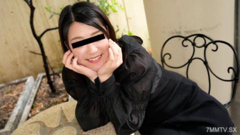 032925_01 豐滿貧乳美女以唇膏為您服務！
