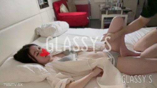 fc2-ppv 4701919 #25 可愛過甚的日本人纖瘦美女與大量潮吹生肉體驗│GLASSY