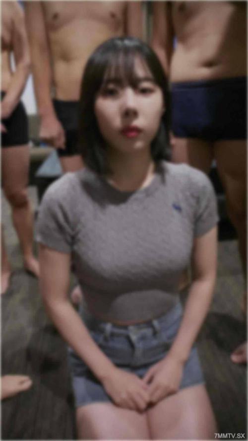 fc2-ppv 4792779 [大射輪]航空公司勤務空中服務員美緒小姐(23歲)僅用20分鐘總共射擊12次（射在臉上9次，內射3次）的亂射派對 | FC2電子市場