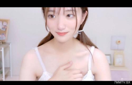 FC2-PPV 4799244 大膽地展示黑髮和膚色較白的清純女士 | FC2電子市場