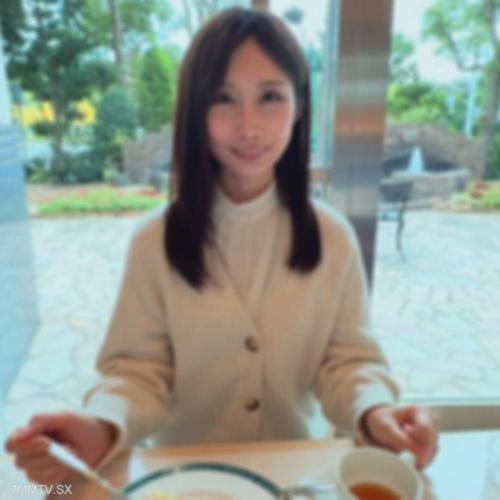 fc2-ppv 4833973 上品な美人奧様，實際上與丈夫做自拍是她的嗜好。她希望被其他人也拍攝自拍，經過丈夫同意後進行內射自拍。| FC2電子市場