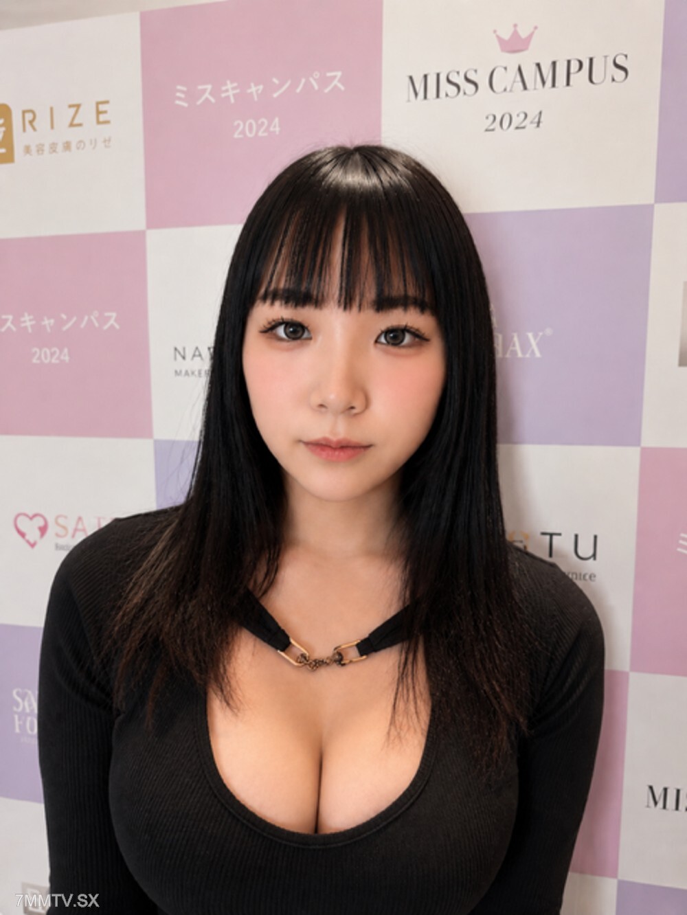 FC2-PPV-4942095 【完全保密版】【露由希】【巨乳】【修二登场】来自山形县，22岁，现活跃于垒球棒球界，I罩杯巨乳，初次登场，内部拍摄“对不起，俱乐部附近的镜子头受伤了…” | FC2电子市场