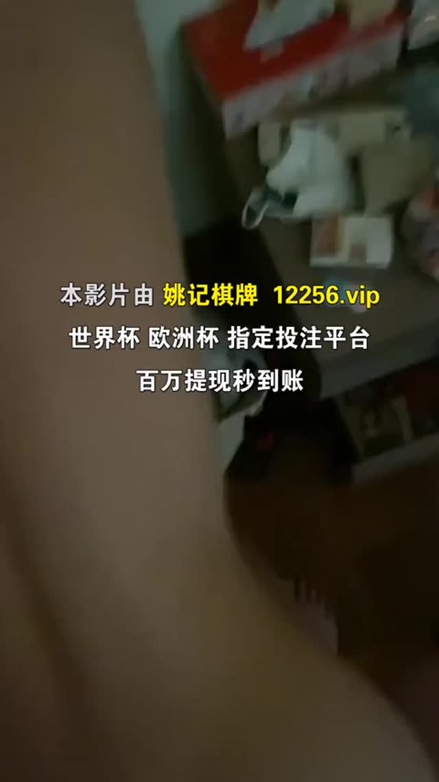 郑州师范学院清秀牙套妹张梓瑜 自拍做爱视频流出 未来人民教师被男友后入爆操到腿软 口爆吞精一滴不剩