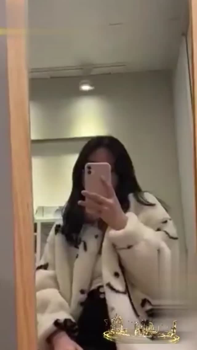 女大学生自慰高潮喷水 湘潭大学学妹颜幂语自慰视频流出