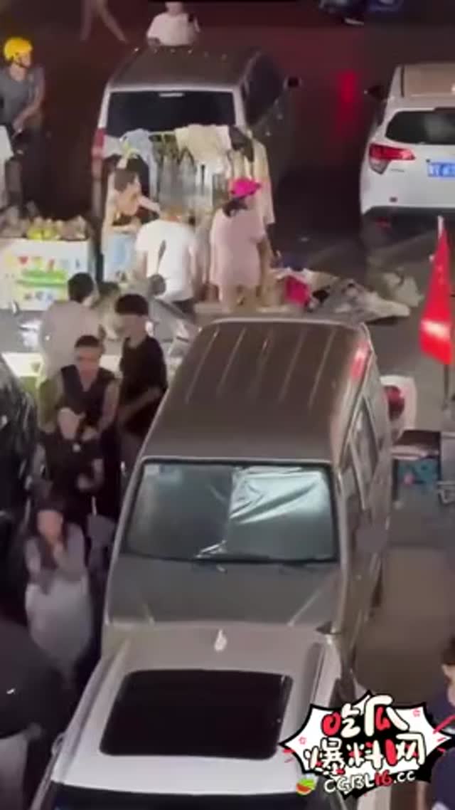 高密第一刀直击要害 直接当场死亡 山东高密因摊位争夺持刀砍人事件