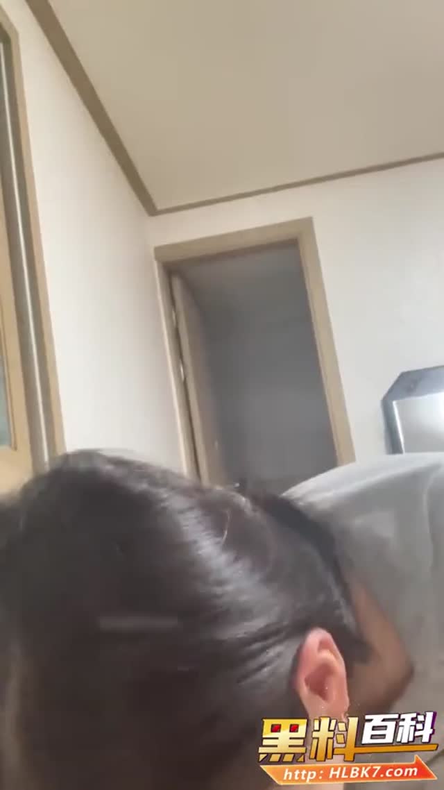 贵在真实 舔功一流令人疯癫 山东威海二中语文老师蒋芷倩吃鸡男友性爱视频流出