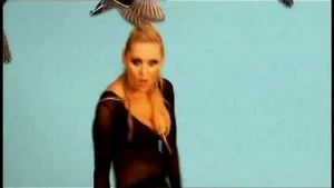 你爱我吗 - 铁杆色情音乐视频内衣做爱
