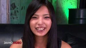 诱人的日本人片桐艾里卡在被猛烈性交之前给出了火辣的口交