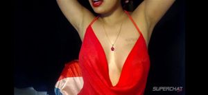 Desi DesiZoya 嫂嫂手指和假阳具自慰喷水高潮