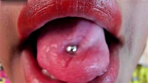 黑人穿孔舌恋物挑逗特写口水
