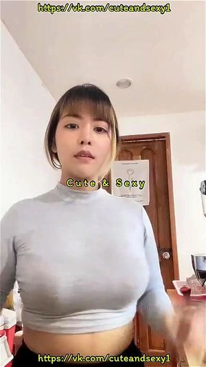 另一个喜欢偷偷展示的性感咖啡师