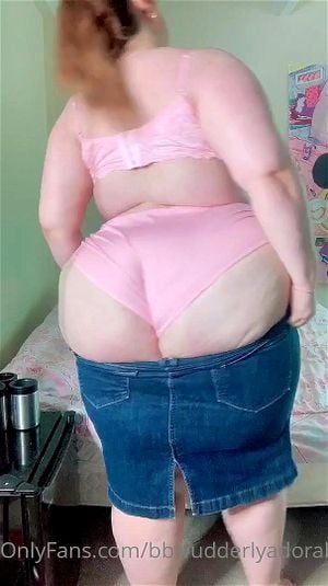 丰满女性 超级丰满女性