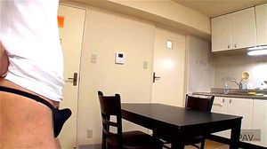 高清日本成人影片：性感女优（月田栞）的臀部与美腿诱惑_480p