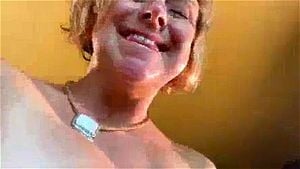 Brianna Beach 是一位充满魅力的成人影星，以其火辣的身材和专业的表演而闻名。她擅长多种类型的成人内容，包括角色扮演和情侣互动，为观众带来极致的视觉享受。探索她的作品，体验激情与诱惑的完美结合。