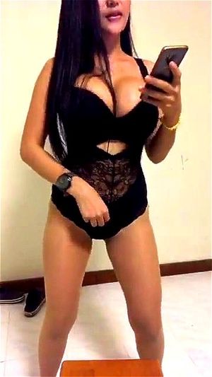 泰国性感巨乳表演