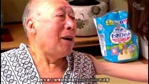 调皮护士由衣与大月响