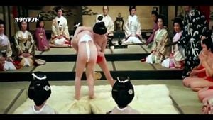 艺妓以性感的女同性恋相扑取悦大名