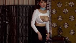 美丽的日本美女提供按摩服务