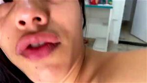 Karen Oliver与一位黑人男士