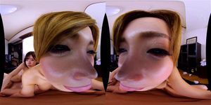 深田咏美 - 君岛美绪 VR 体验。享受这两位魅力女优带来的沉浸式虚拟现实成人内容，探索她们的性感互动与激情表演。