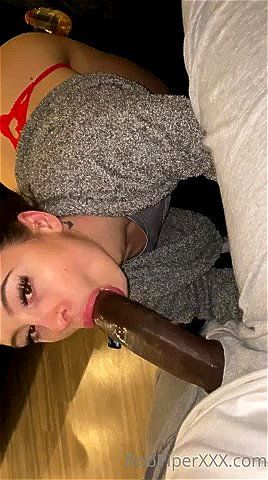 黑人巨根 白人女孩深喉