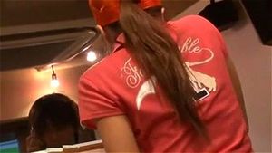 被骚扰的日本女服务员
