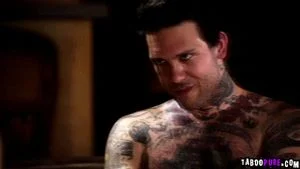 Xander Corvus 与 Small Hands 对 Haley Reed 展开激烈交锋。