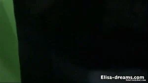 人妻在公共场所与黑人男性发生关系，让丈夫在一旁观看