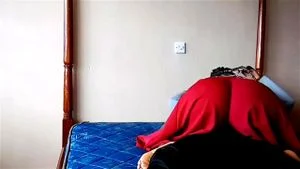 丰满翘臀终于接受了
