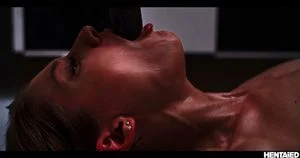 真实生活Hentai合集 - 外星怪物与最火辣的女孩们做爱并内射