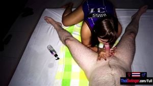 泰国业余美女圆润翘臀全身按摩，愉悦结局性爱