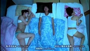 母亲再婚后，我与两位年长的继姐妹共度亲密时光。GDTM 083 Vol 3