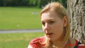 大屁股熟女想要狠狠地操年轻女性继子