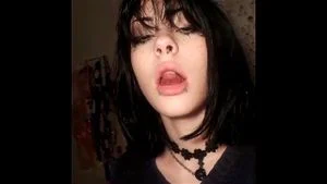 高潮脸美女PMV