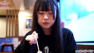 可爱日本小胸美女口交并被内射 我在porndemon.net找到了她