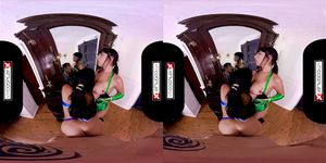 与Jade和Kitana的三人行体验